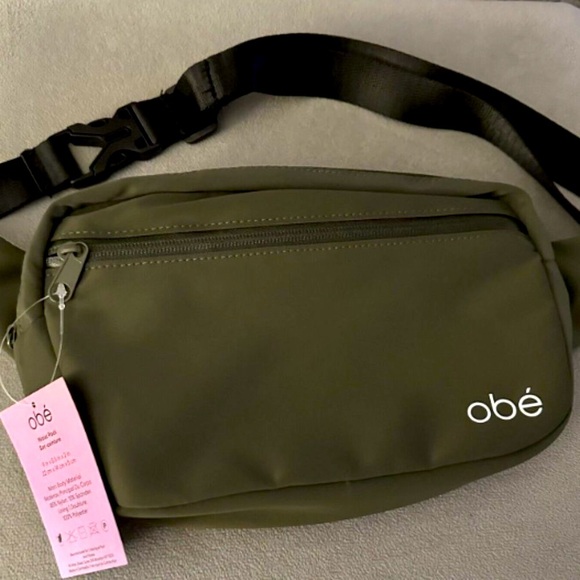 🌲💚 OBŌ Hunter Green Crossbody / Belt Bag – Adventure-Ready & Super Stylish! 💚 - Picture 14 of 16